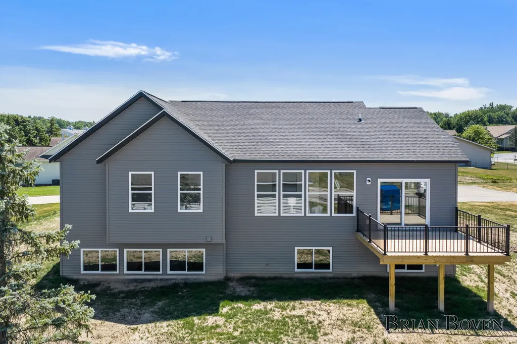 239 W Gardner Street NW Sparta Village MI 49345