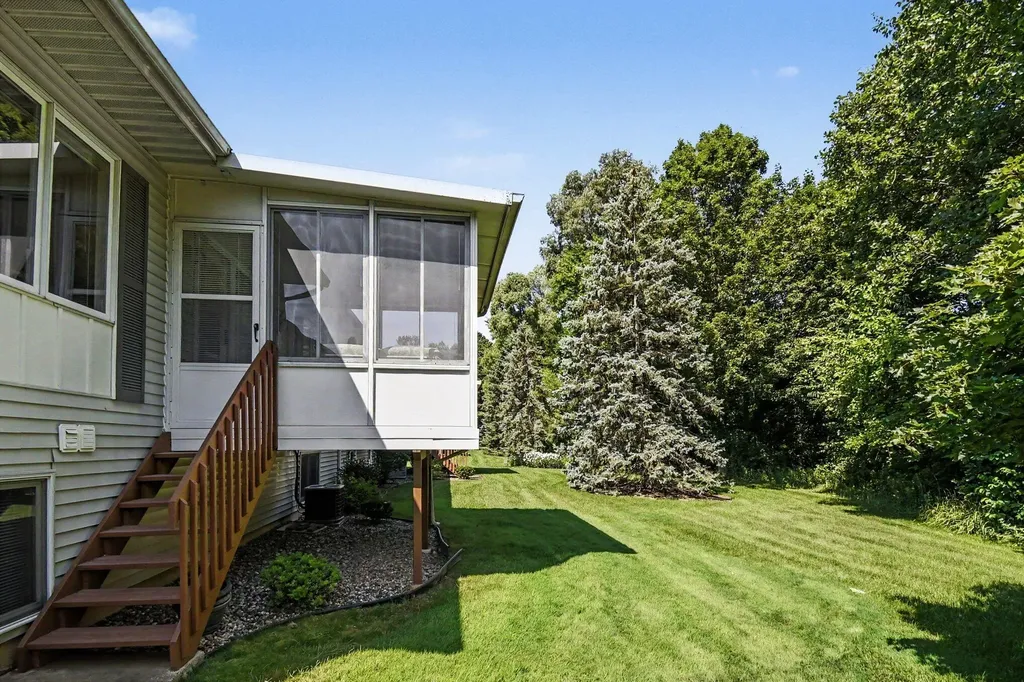 2831 Bridgeside Drive SE Gaines Charter Township MI 49316