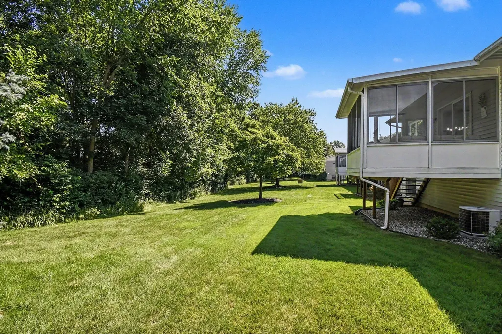 2831 Bridgeside Drive SE Gaines Charter Township MI 49316