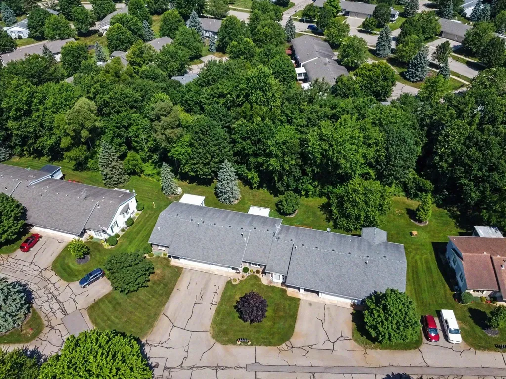 2831 Bridgeside Drive SE Gaines Charter Township MI 49316