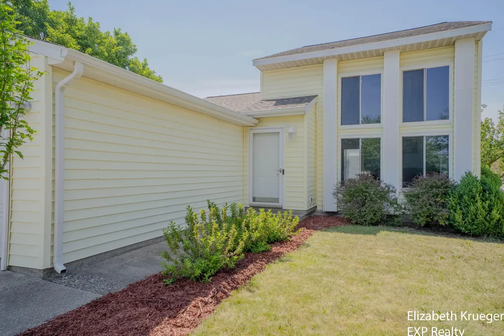 2630 Rum Creek Drive SE Kentwood City MI 49508