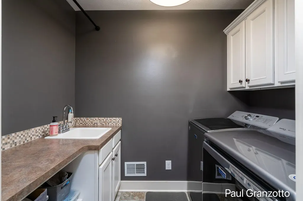 2480 Cedar West Drive Georgetown Charter Township MI 49428