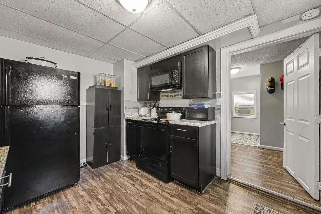 1261 Van Portfliet Drive NW Walker City MI 49534