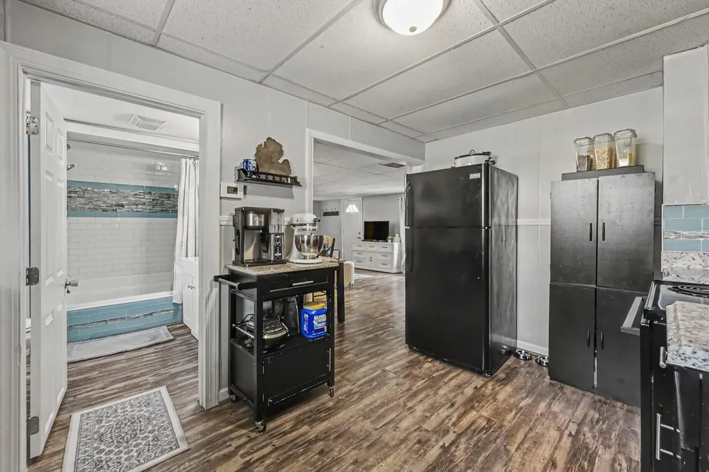 1261 Van Portfliet Drive NW Walker City MI 49534