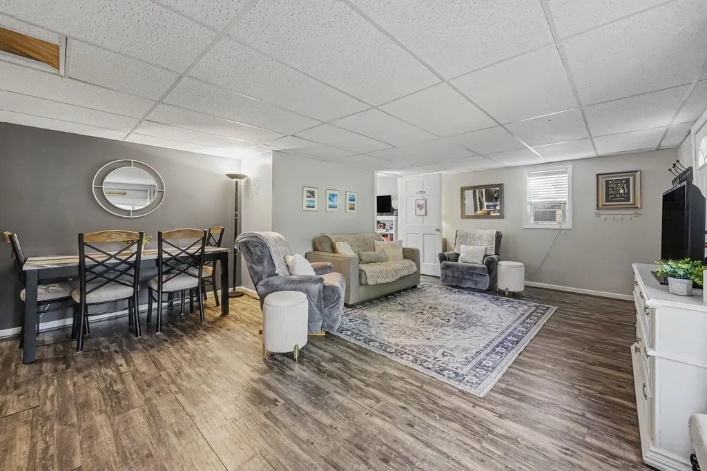 1261 Van Portfliet Drive NW Walker City MI 49534