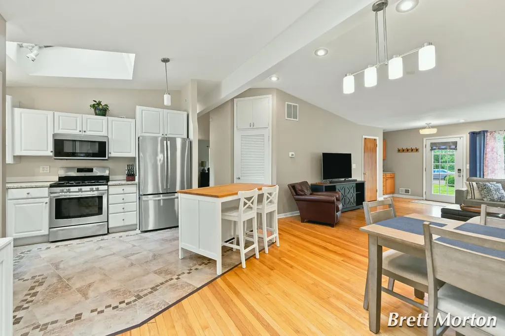 2304 Tecumseh River Road Lansing City MI 48906