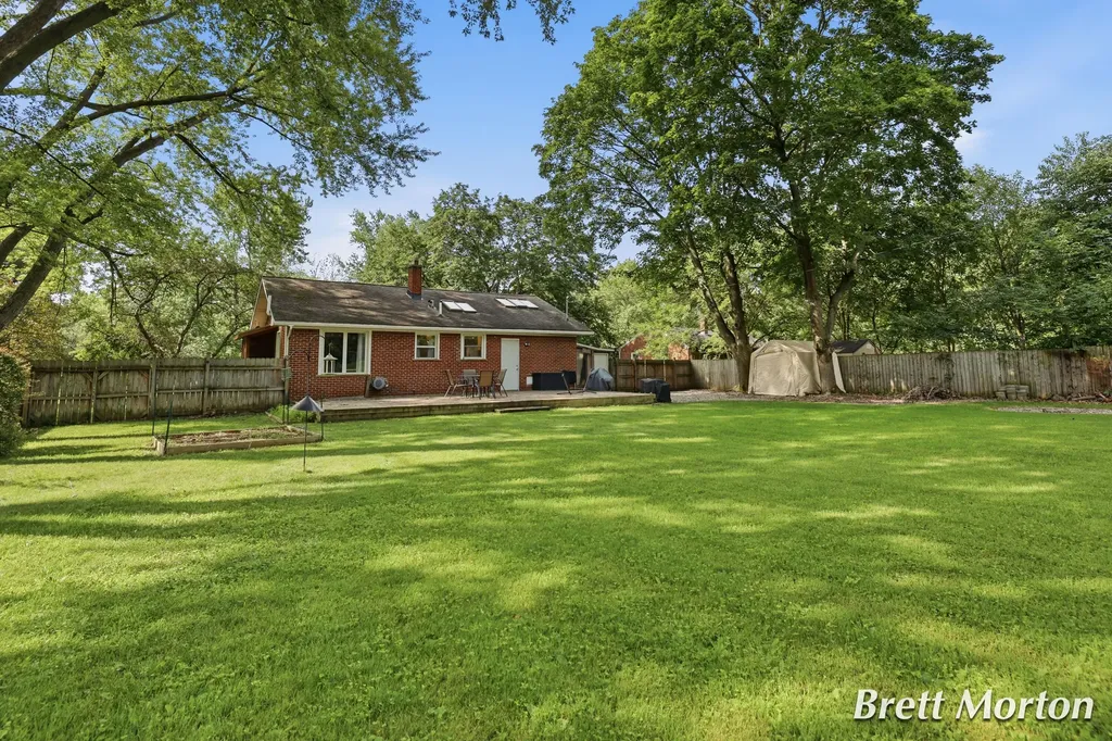 2304 Tecumseh River Road Lansing City MI 48906