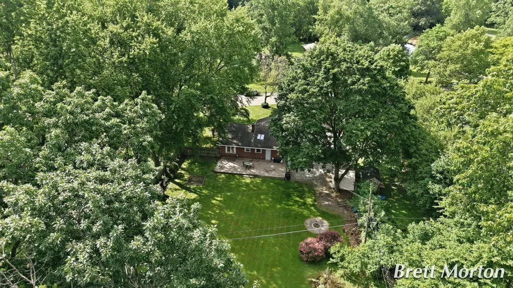 2304 Tecumseh River Road Lansing City MI 48906