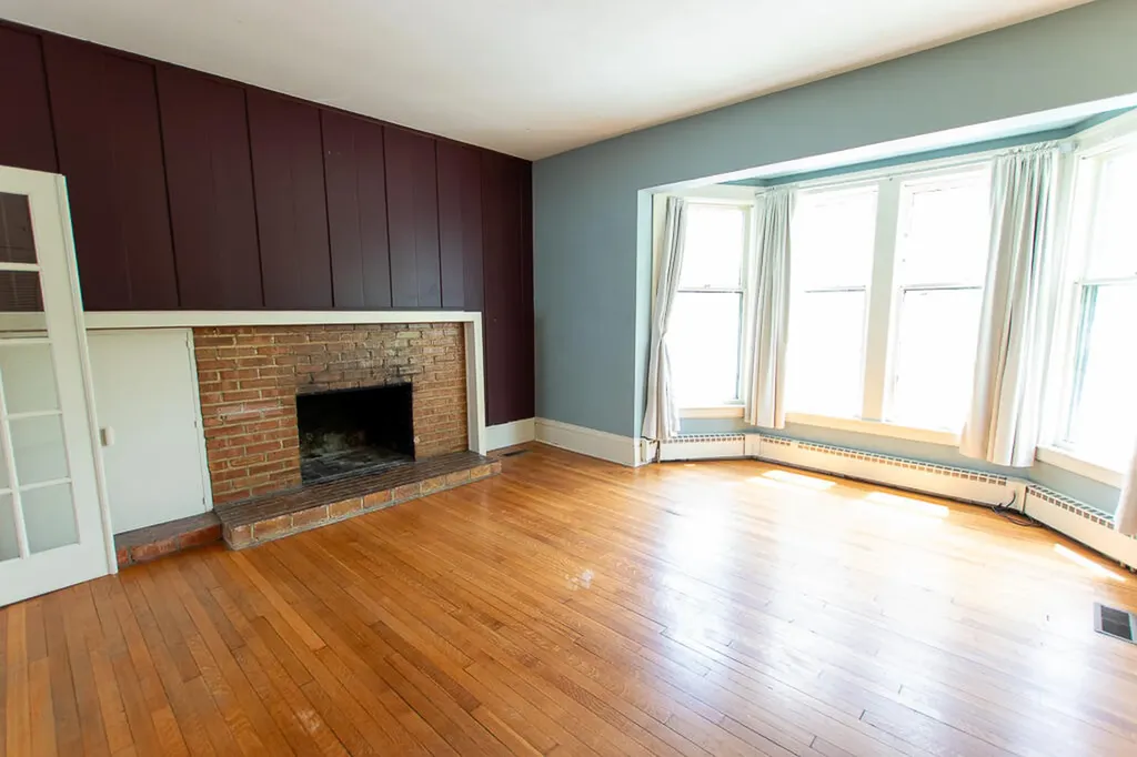 130 College Avenue NE Grand Rapids City MI 49503