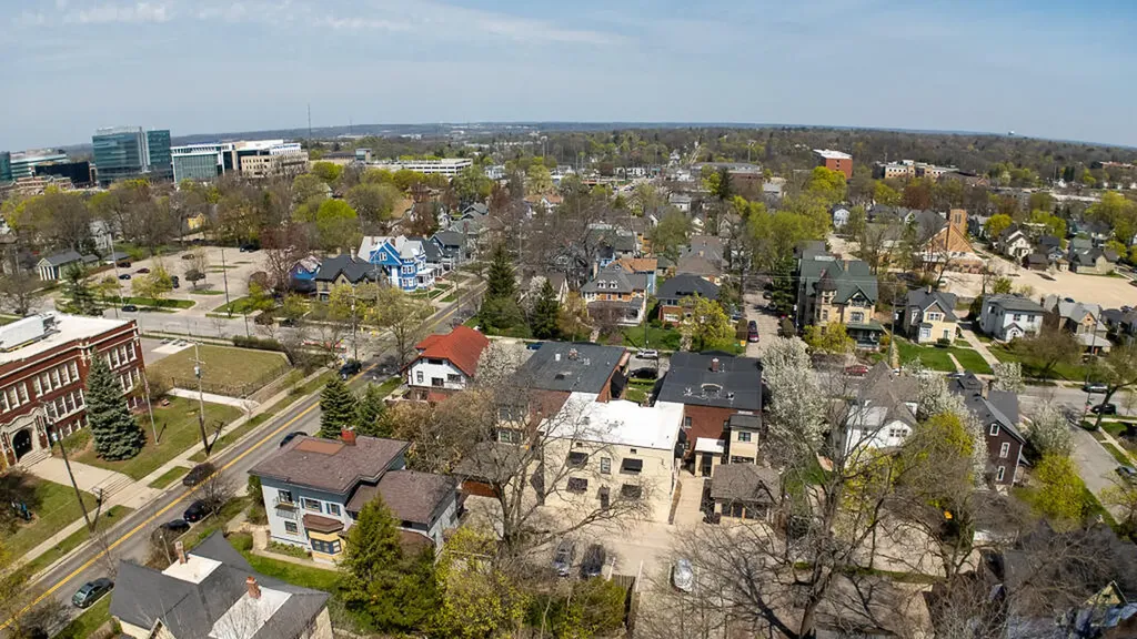 130 College Avenue NE Grand Rapids City MI 49503