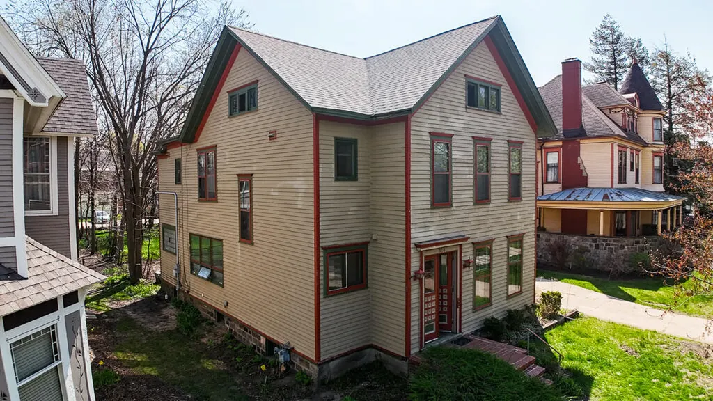 130 College Avenue NE Grand Rapids City MI 49503