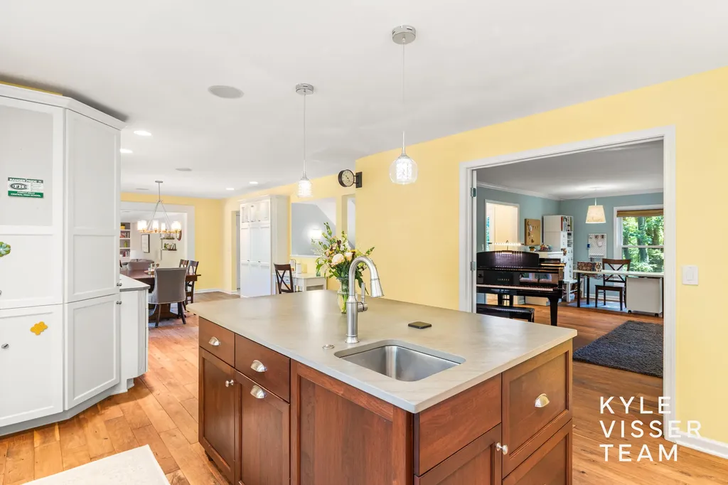 6728 Gleneagles Drive SE Cascade Charter Township MI 49546