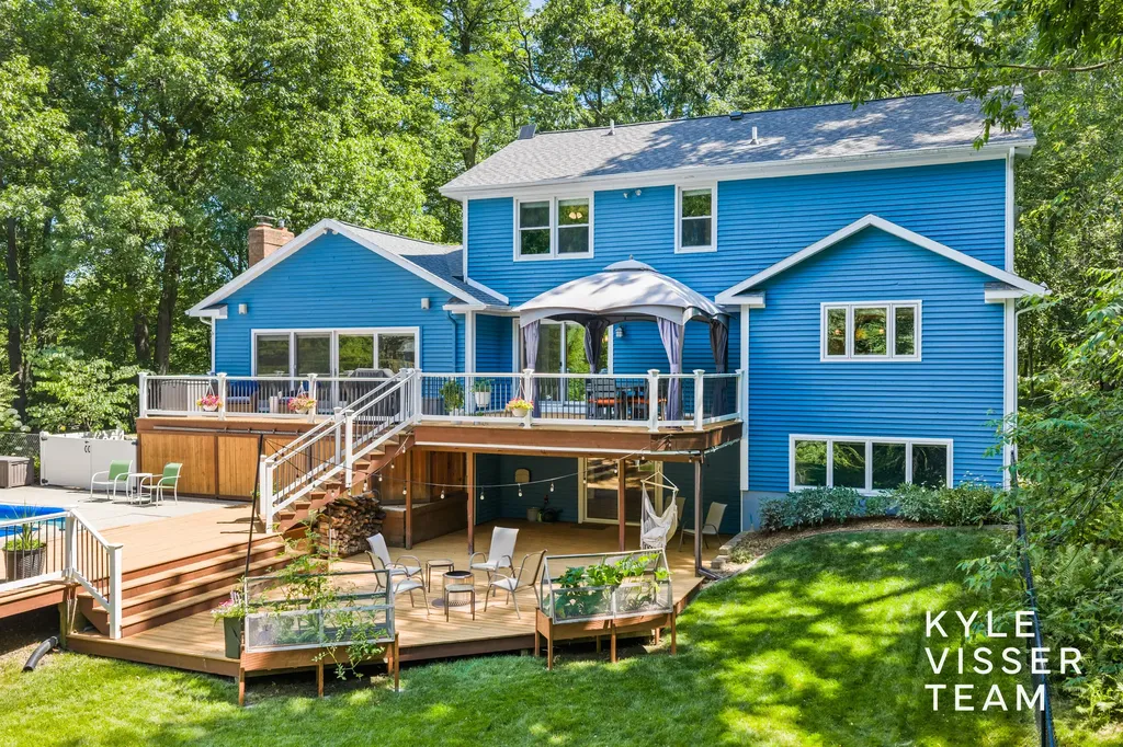 6728 Gleneagles Drive SE Cascade Charter Township MI 49546