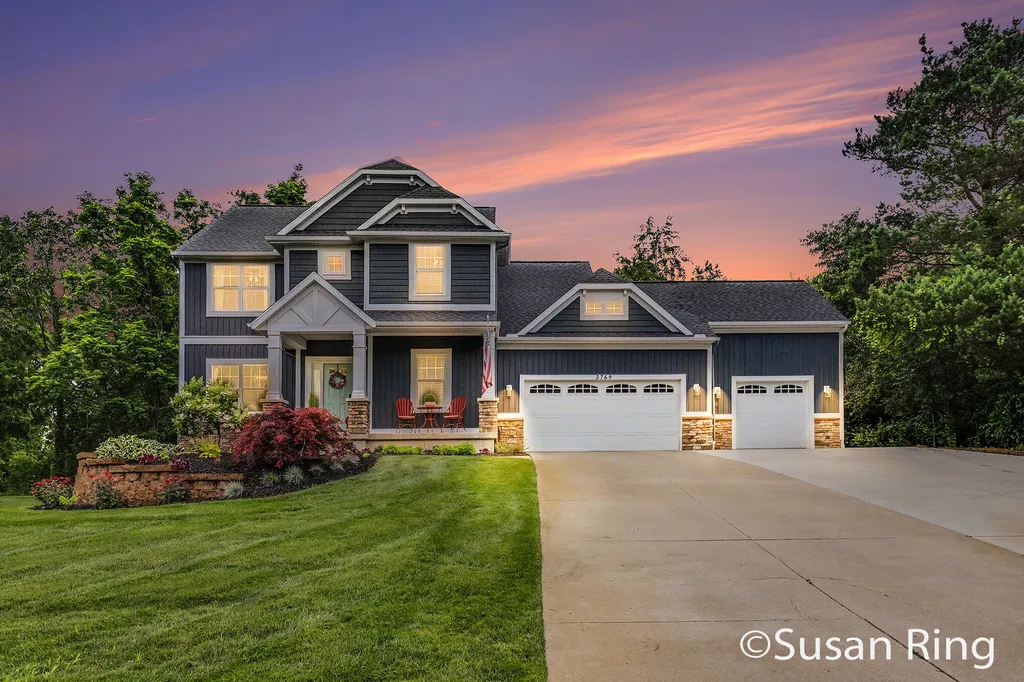 3769 Walnut Springs Drive NE Grand Rapids Charter Township MI 49525