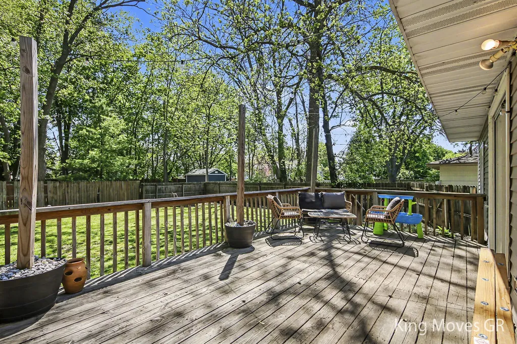 11108 56th Avenue Allendale Charter Township MI 49401