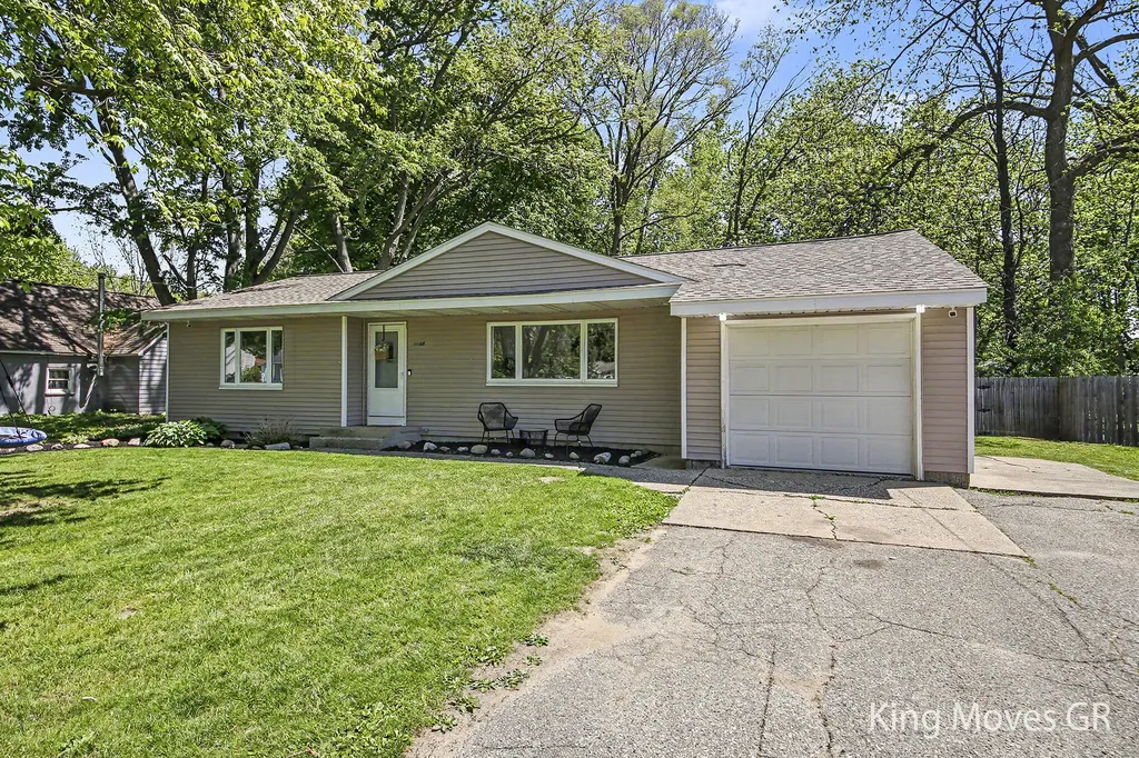 11108 56th Avenue Allendale Charter Township MI 49401