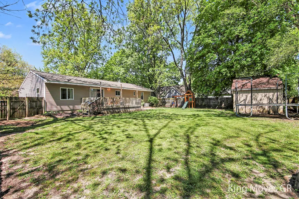 11108 56th Avenue Allendale Charter Township MI 49401