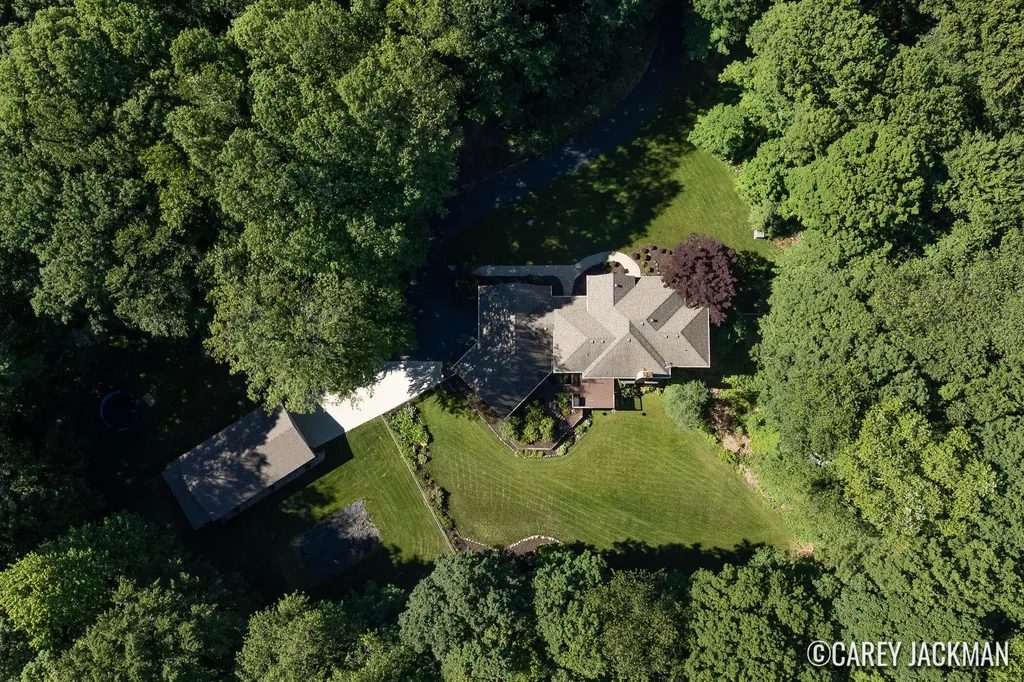 2111 Woodley Creek Court NW Alpine Township MI 49321