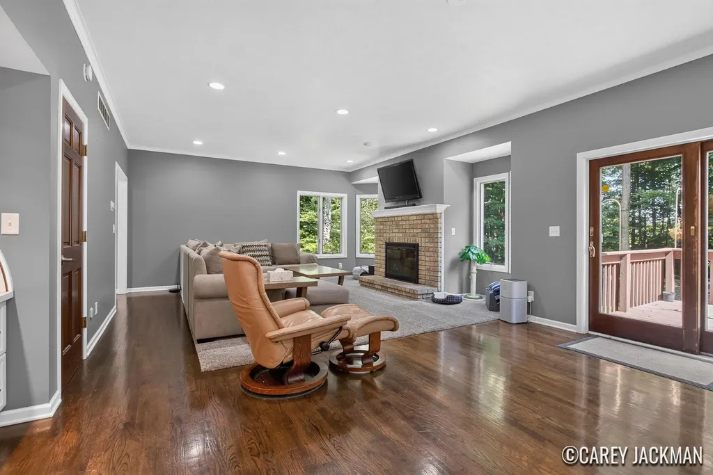 2111 Woodley Creek Court NW Alpine Township MI 49321