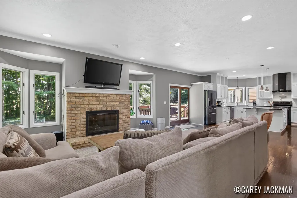 2111 Woodley Creek Court NW Alpine Township MI 49321