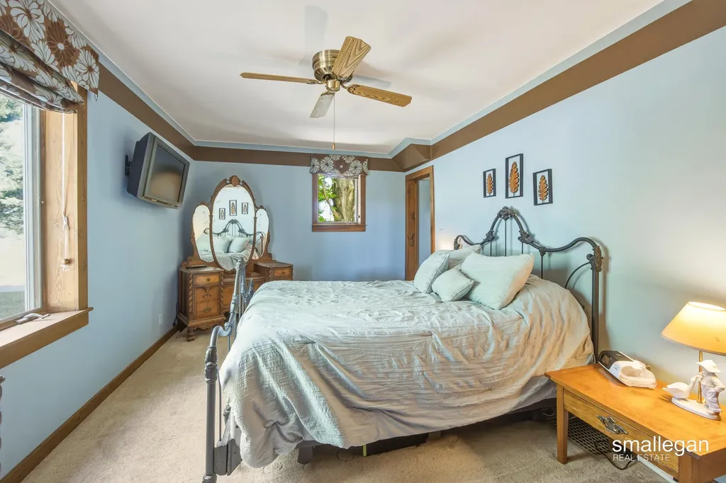 14960 White Creek Avenue NE Solon Township MI 49319