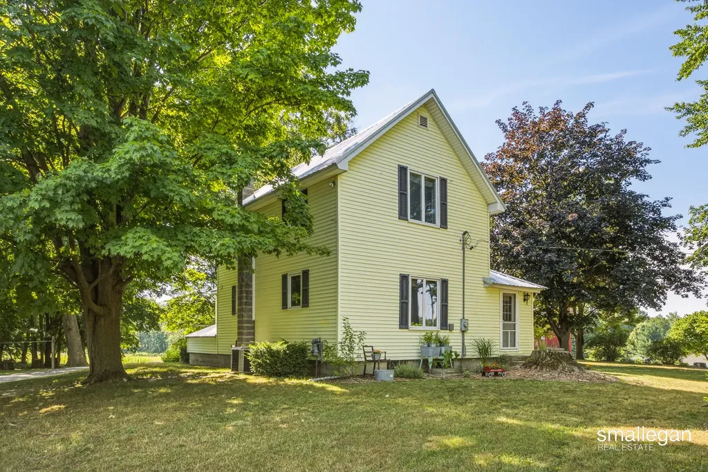 14960 White Creek Avenue NE Solon Township MI 49319