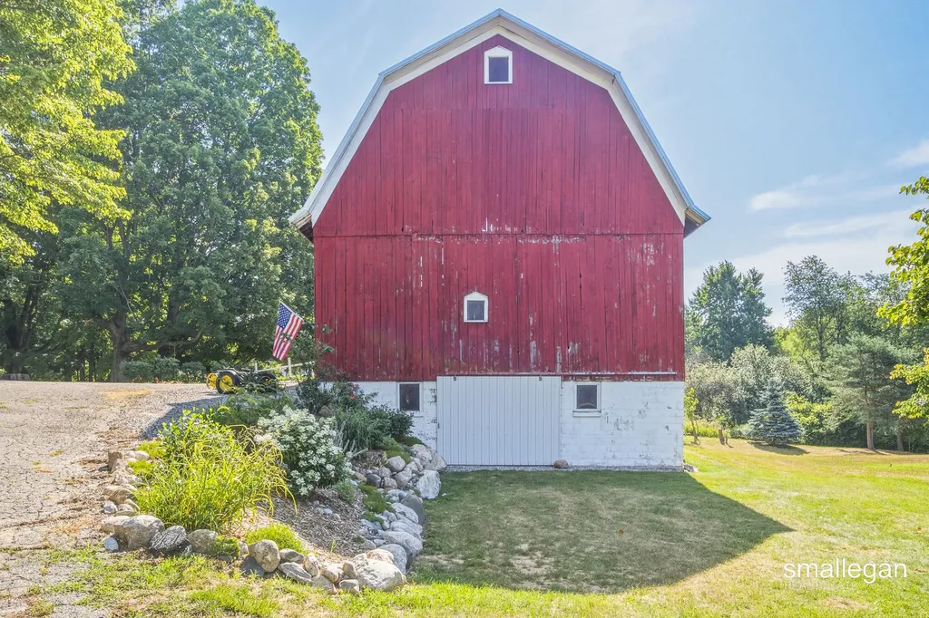 14960 White Creek Avenue NE Solon Township MI 49319