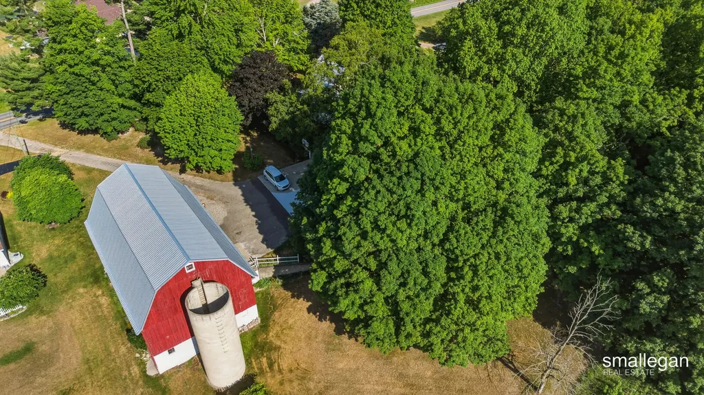 14960 White Creek Avenue NE Solon Township MI 49319