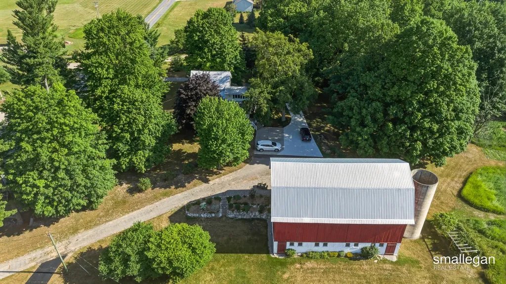 14960 White Creek Avenue NE Solon Township MI 49319