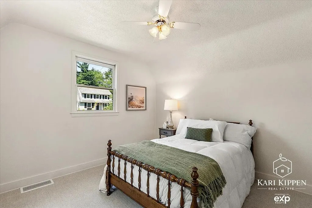 3254 Townsend Avenue NE Grand Rapids City MI 49525