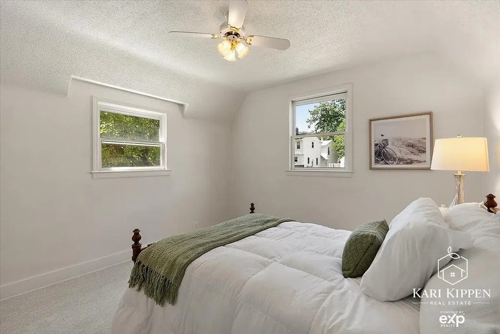 3254 Townsend Avenue NE Grand Rapids City MI 49525