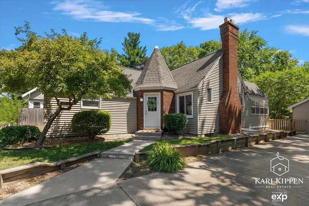 3254 Townsend Avenue NE Grand Rapids City MI 49525