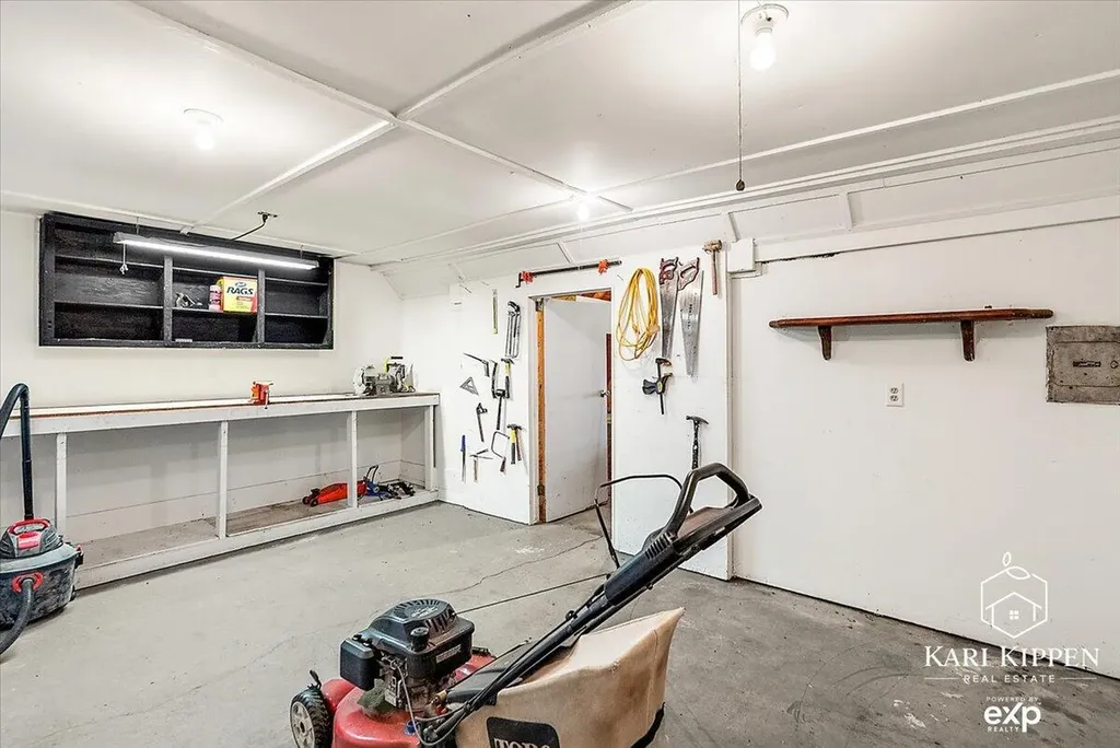 3254 Townsend Avenue NE Grand Rapids City MI 49525