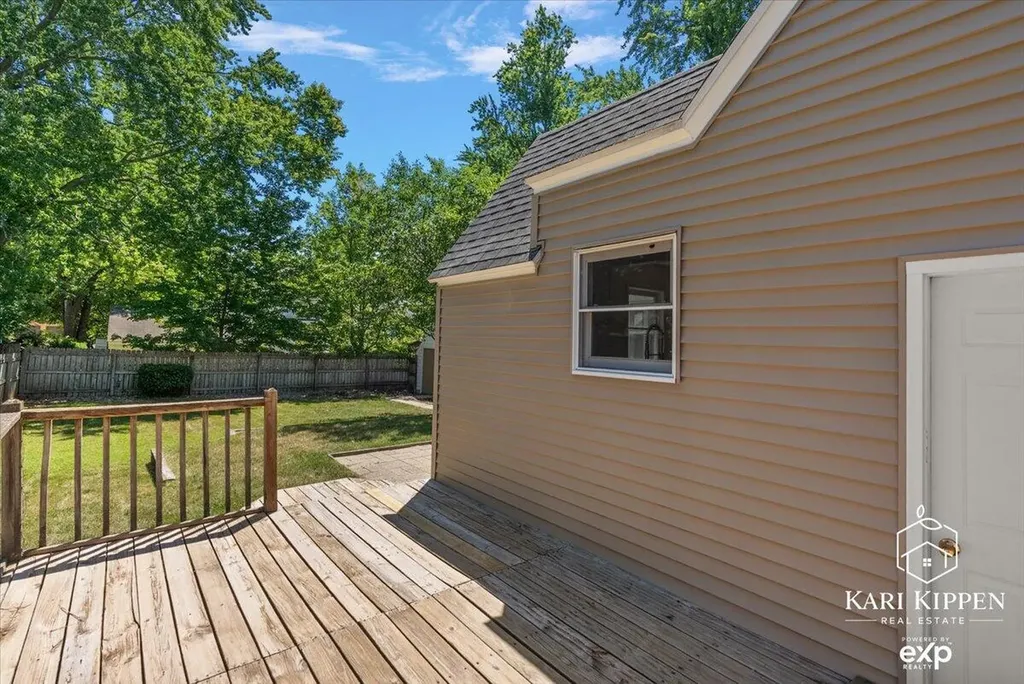 3254 Townsend Avenue NE Grand Rapids City MI 49525