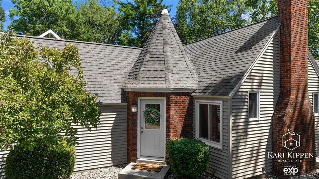 3254 Townsend Avenue NE Grand Rapids City MI 49525