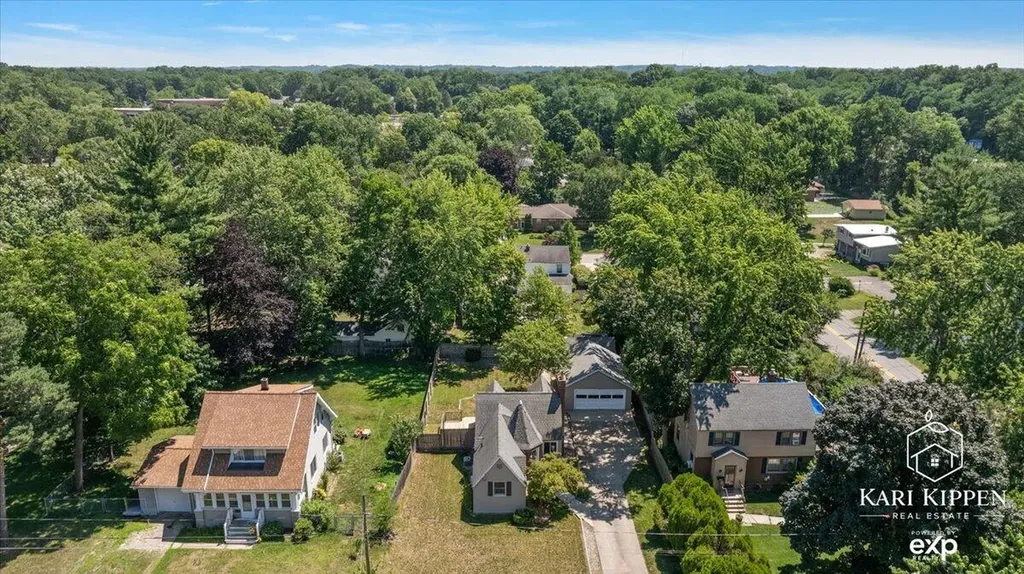 3254 Townsend Avenue NE Grand Rapids City MI 49525