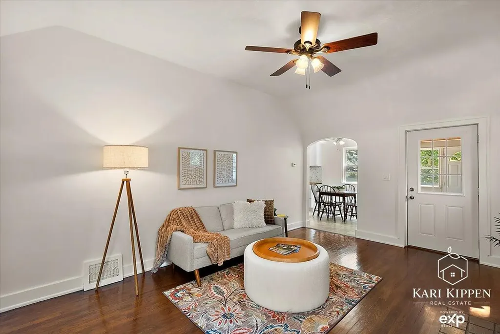 3254 Townsend Avenue NE Grand Rapids City MI 49525
