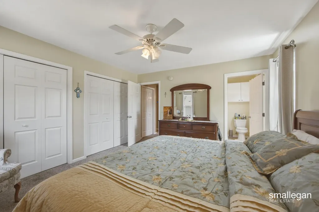 1017 Sunset Hills Court NW Walker City MI 49534