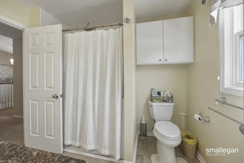 1017 Sunset Hills Court NW Walker City MI 49534