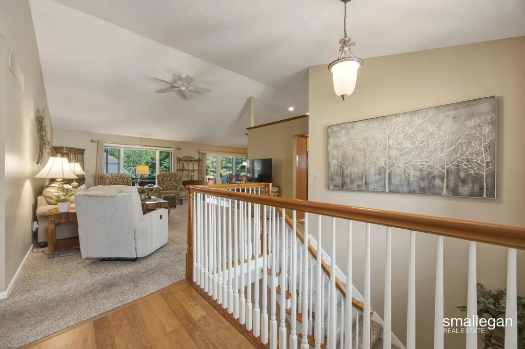 1017 Sunset Hills Court NW Walker City MI 49534