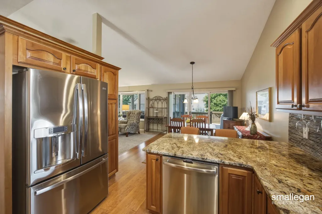 1017 Sunset Hills Court NW Walker City MI 49534