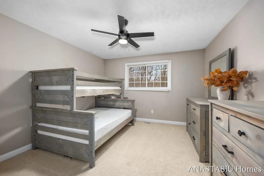 7023 Dunloe Cannon Township MI 49306