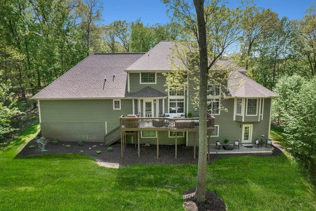 7023 Dunloe Cannon Township MI 49306