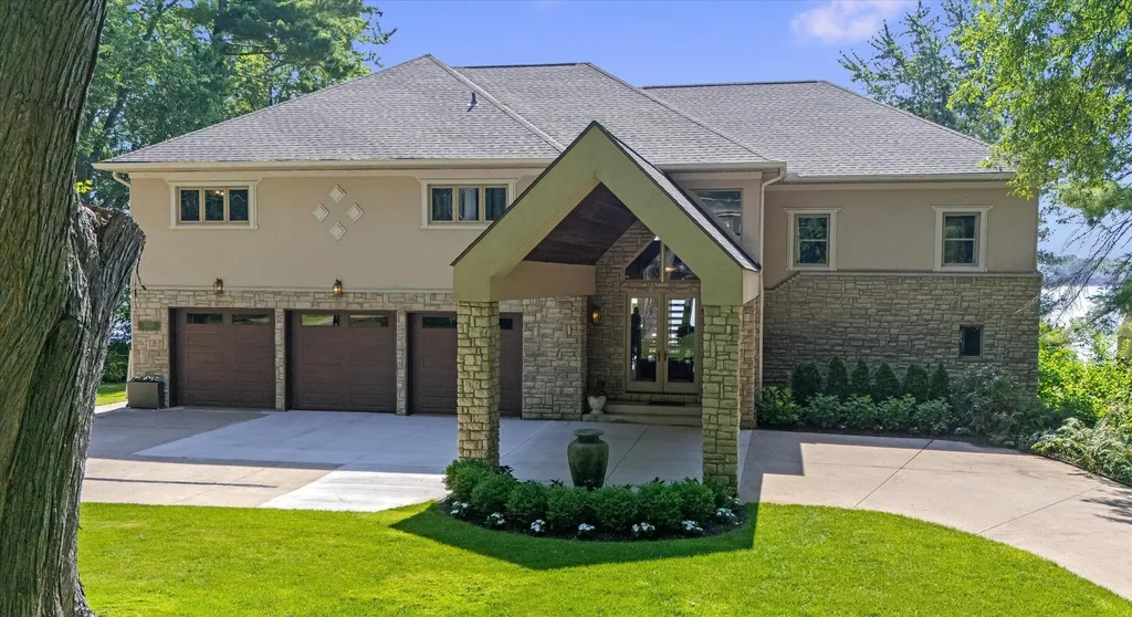 9233 Tan Bay Street Commerce Charter Township MI 48382