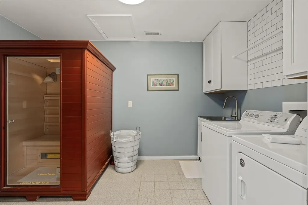 9233 Tan Bay Street Commerce Charter Township MI 48382