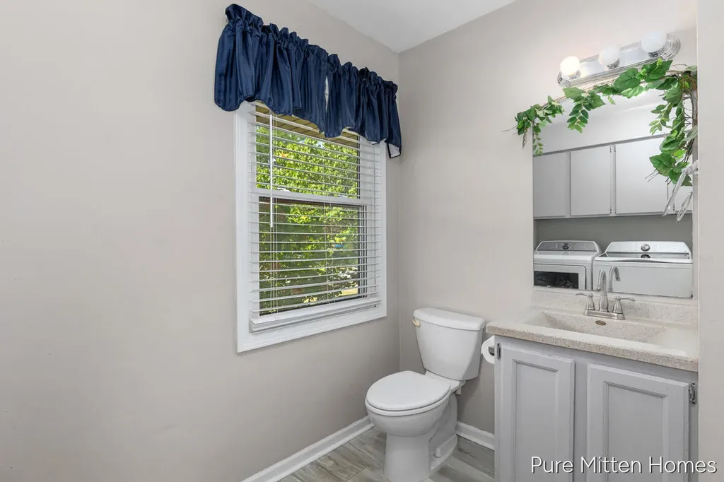 2047 Wolfboro Drive SE Kentwood City MI 49508