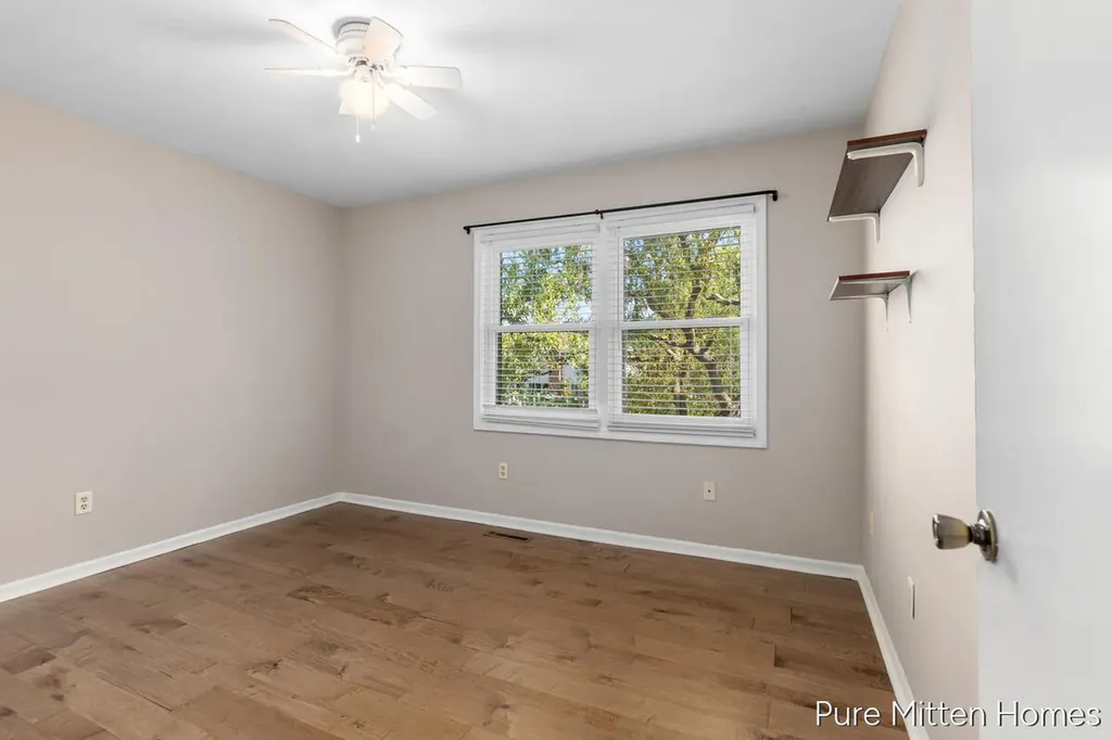 2047 Wolfboro Drive SE Kentwood City MI 49508