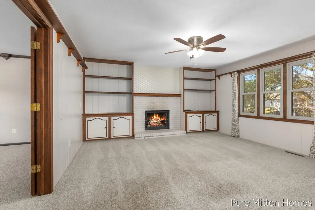 2047 Wolfboro Drive SE Kentwood City MI 49508