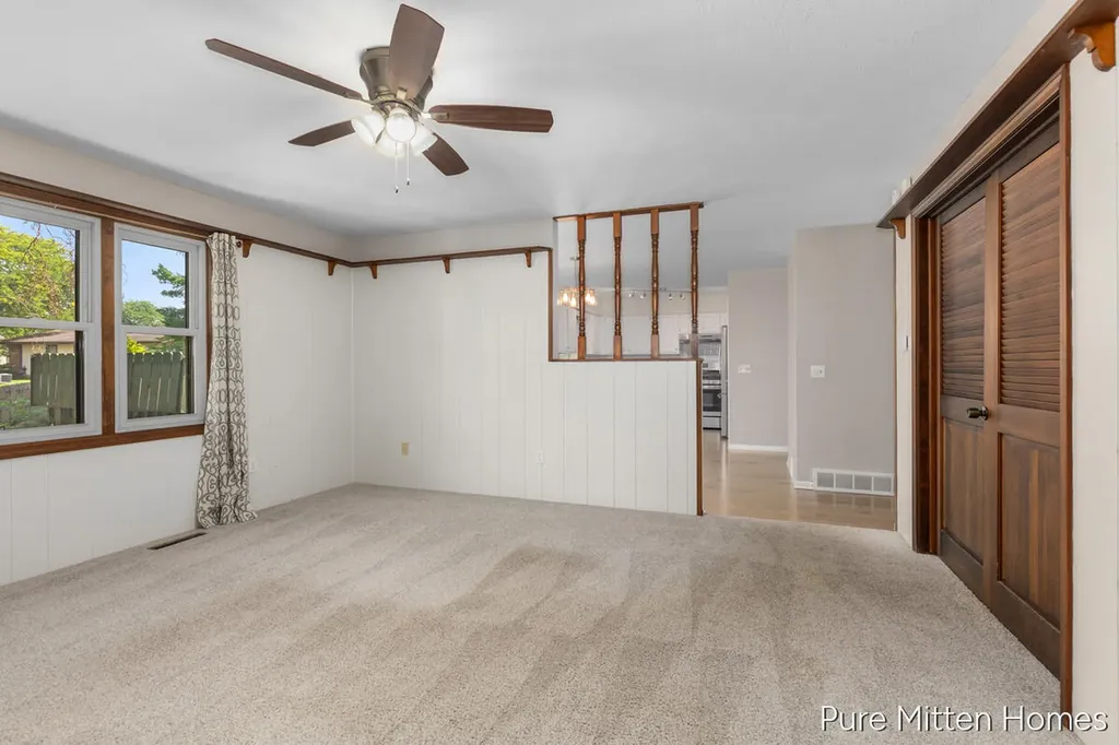 2047 Wolfboro Drive SE Kentwood City MI 49508