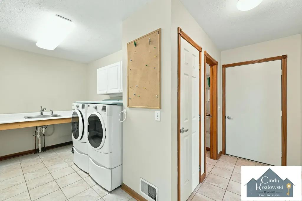 4959 Brookestone Drive NE Courtland Township MI 49341